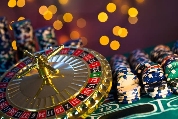 Slot game demo showing reels, paylines, and bonus feature trigger on pohon169 login